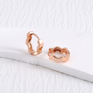 Ufist Small Hoop Earrings for Women - Rose Gold Earrings for Women, Rose Gold Plated Wavy Huggie Earrings for Women Rose Gold Hoops Earrings Rose Gold Jewelry